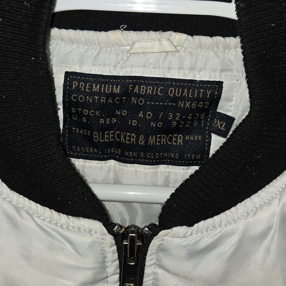 Bleeker & Mercer Air Crews White Bomber Jacket with Patches Xxl - Picture 2 of 8